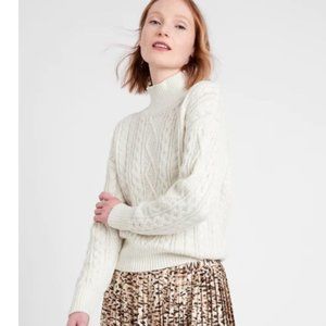 BR White Cable-Knit Cropped Sweater